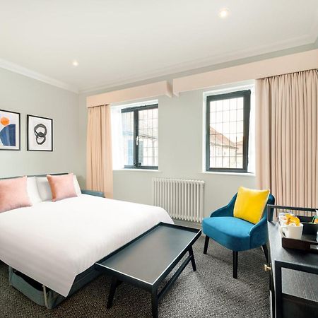 Voco Lythe Hill Hotel & Spa By Ihg 헤이슬미어 외부 사진